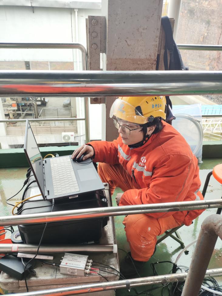 四川瀘天化精正公司完成貴州鵬昇集團紙業(yè)有限責任公司 渦流檢測項目(圖1) 四川瀘天化精正公司完成貴州鵬昇集團紙業(yè)有限責任公司 渦流檢測項目(圖1)