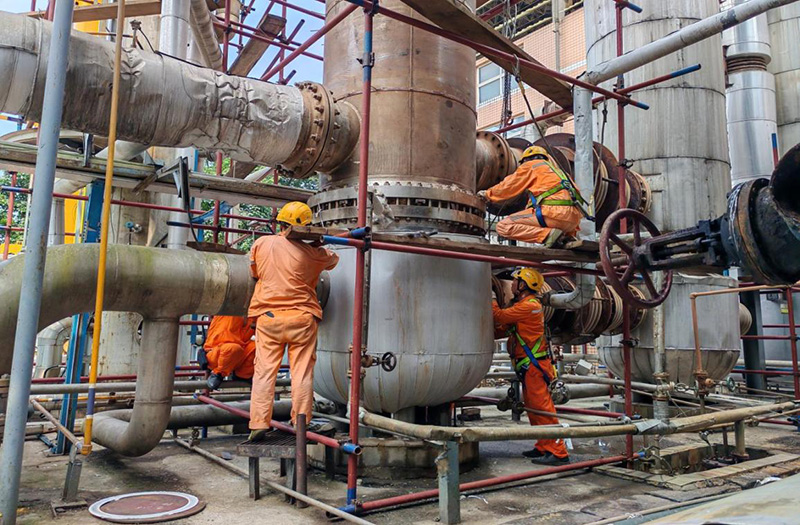 弘旭將士不畏難，上下一心戰(zhàn)“暑”關(guān)(圖2)