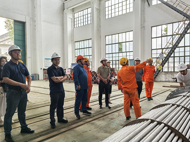 瀘天化集團公司外部董事赴弘旭公司調(diào)研指導(dǎo)工作(圖7) 瀘天化集團公司外部董事赴弘旭公司調(diào)研指導(dǎo)工作(圖7)