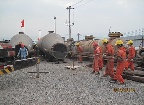 齊心協(xié)力，換熱器管束抽芯